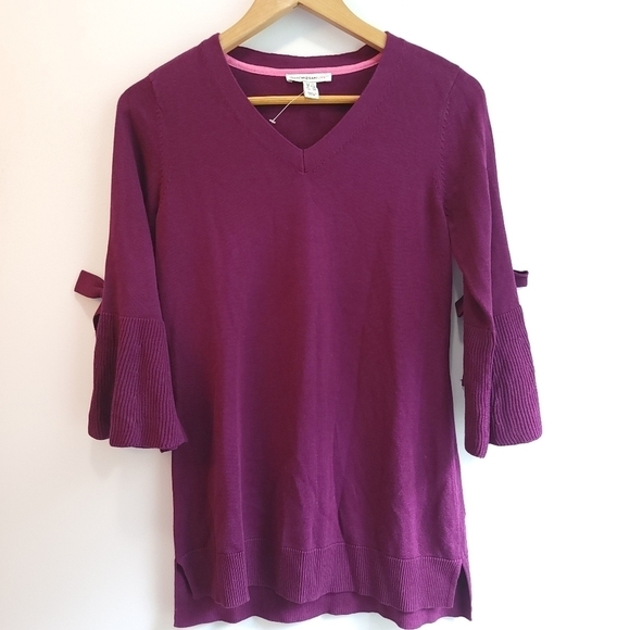 Isaac Mizrahi Live  V Neck Sweater with Bell  Sleeves Size XXS - Picture 12 of 12